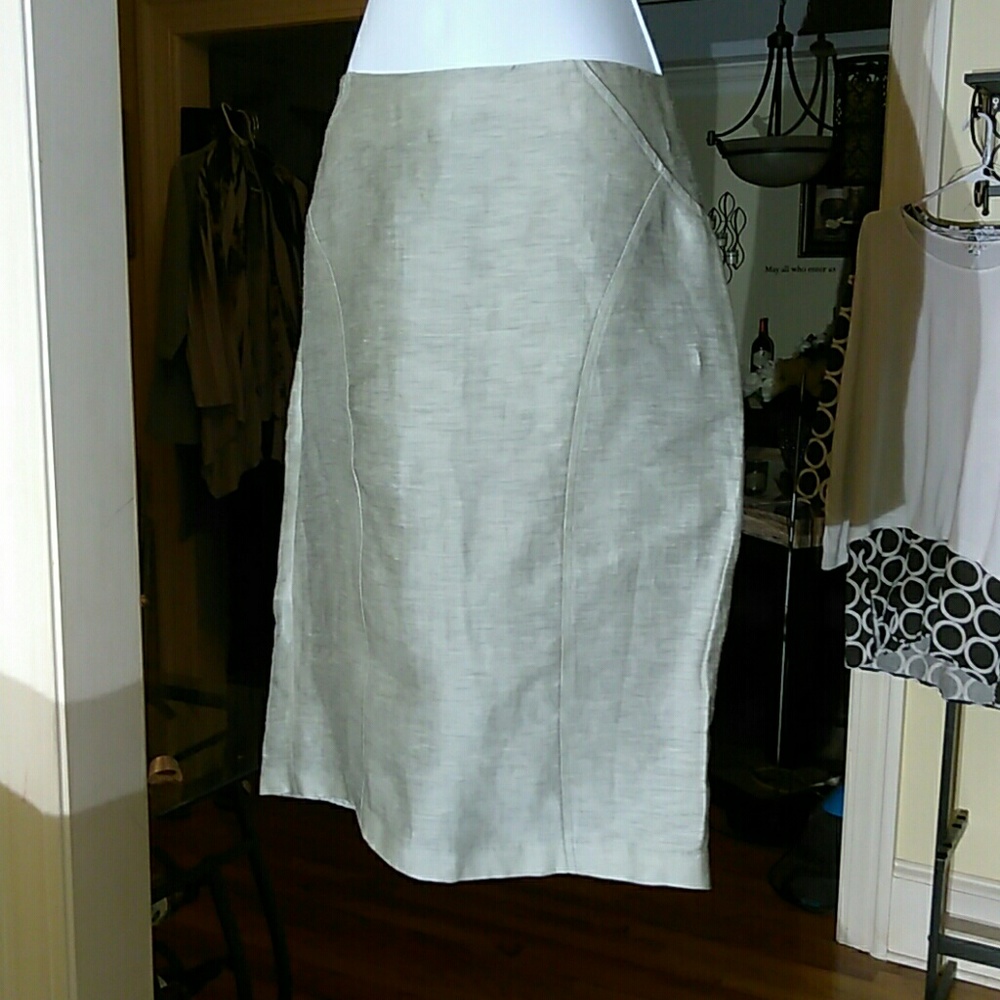 Mario Serrani ladies skirt size 8